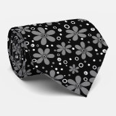 黒い背景に鮮やかなオレンジ色の花とw ネクタイ (ロール)