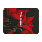 黒い背景に鮮やかな赤いシクラメン マグネット (横)