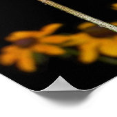 黒い背景に黒い目のスーザン ポスター (角)