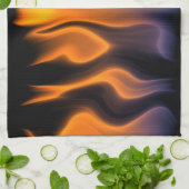 黒い背景のオレンジおよび青炎 キッチンタオル (折り畳み)