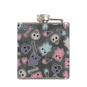 黒い背景のスカルおよびハート フラスク (裏面)
