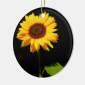 黒い背景のヒマワリ セラミックオーナメント (左)