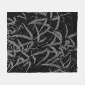 黒い背景のピローケースduvetと灰色のシダ フリースブランケット (正面(横))