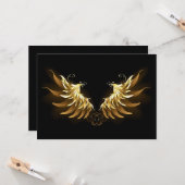 黒い背景の黄金の天使の翼 カード (正面/裏面インサイチュ)