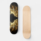 黒い背景の黄金の天使の翼 スケートボード (正面)