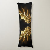 黒い背景の黄金の天使の翼 ボディピロー (正面縦)