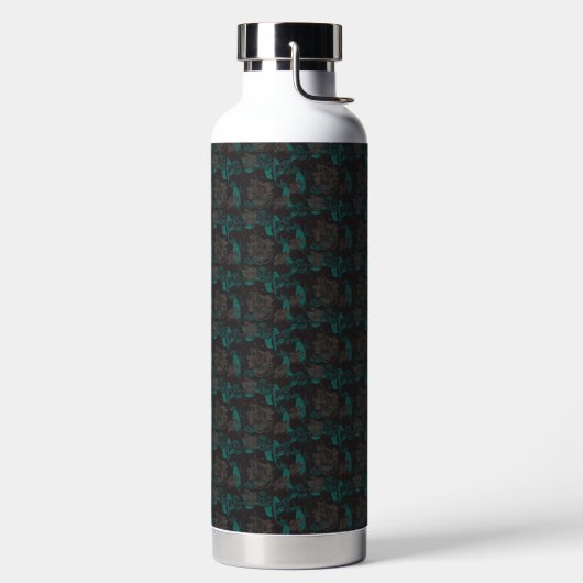 黒い背景をもつ黒と緑の模様 ウォーターボトル (左面)