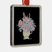 黒い背景を持つピンクと青の花 メタルオーナメント (右)