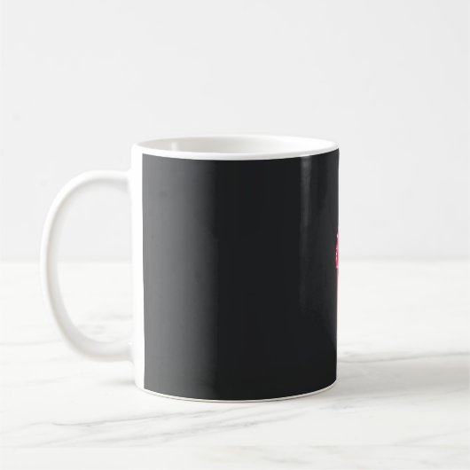 黒い背景を持つ3つのピンク色の花 コーヒーマグカップ (左)