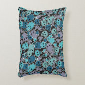 黒い背景2のスカルおよびハート アクセントクッション (正面(垂直))