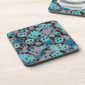 黒い背景2のスカルおよびハート コースター (左側)