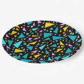 黒い背景aの青い黄色の三角形 ペーパープレート (アングル)