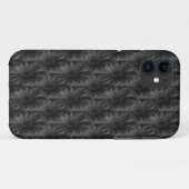 黒い菊のリアルなパターン – 黒 Case-Mate iPhoneケース (裏面(横))