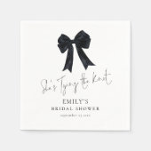 黒い蝶ネクタイを結ぶ ブライダルシャワー スタンダードカクテルナプキン (正面)