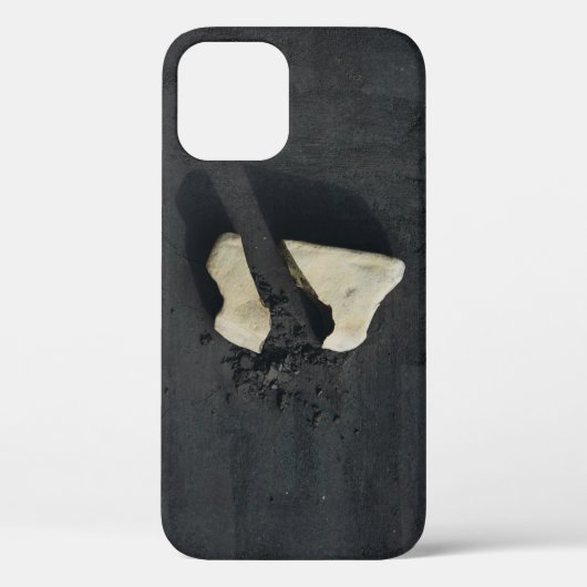 黒い表面に形をした白いハート Case-Mate iPhoneケース (裏面)
