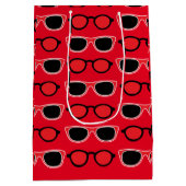 黒い赤いサングラスパターン ミディアムペーパーバッグ (裏面)