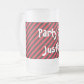 黒い赤の薄い対角線のストライプ フロストグラスビールジョッキ (正面左)