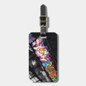 黒い都市落書きの通りの芸術及び色の白 ラゲッジタグ (正面縦)