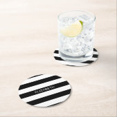 黒い重量の横名門私立校風の線ストライプ#2名前モノグラム ラウンドペーパーコースター (インサイチュ)