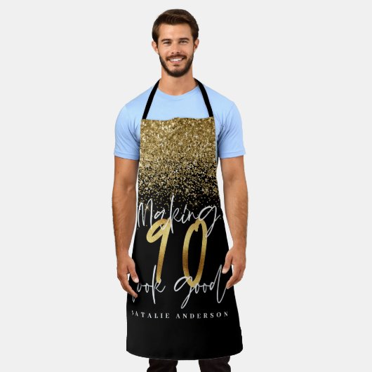黒い金ゴールドモダングリッター90歳の誕生日エプロン エプロン (着用した状態)