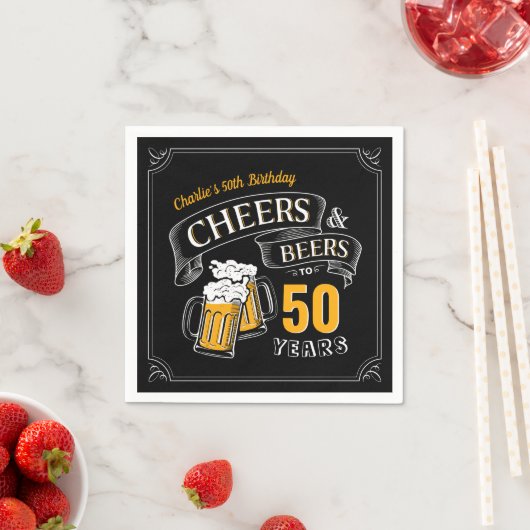 黒い金ゴールド応援とビール任意の年齢誕生日 スタンダードカクテルナプキン (インサイチュ)