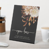 黒い開いたバー 台座サイン (インサイチュ)