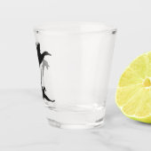 黒い飛行はシルエットを引込めます ショットグラス (右)