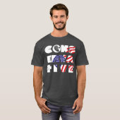 黒い鳩の十字架付きアメリカ国旗プロライフ保守主義 Tシャツ (正面フル)