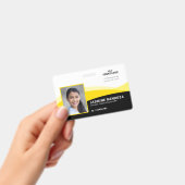 黒い黄色のテンプレートビジネスロゴの写真名ID バッジ (手持ち)