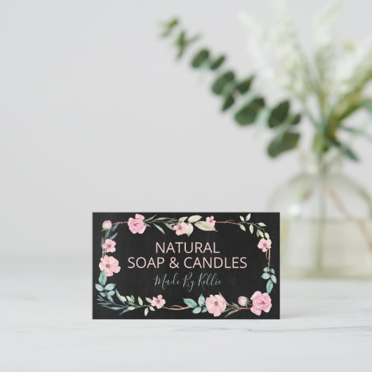 黒い黒板リース手作り石けんとろうそく 名刺 (スタンド正面)