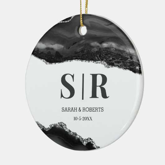 黒いGeode Agateカップルのモノグラムのクリスマス セラミックオーナメント (左)