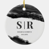 黒いGeode Agateカップルのモノグラムのクリスマス セラミックオーナメント (裏面)