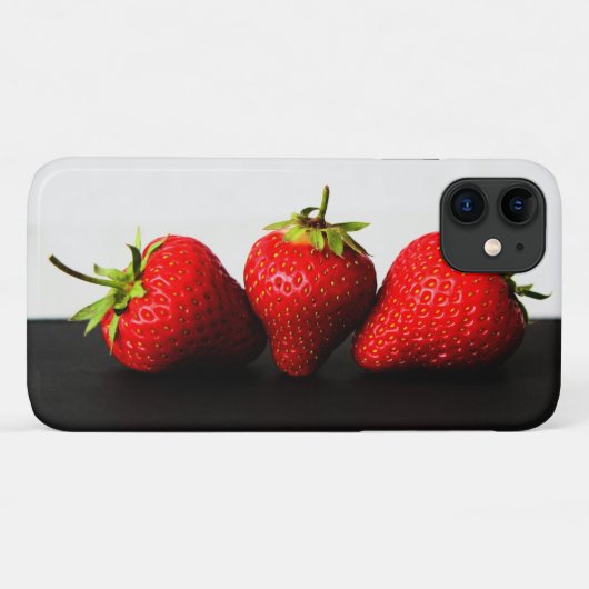 黒いiphcnmの上に白いイチゴ Case-Mate iPhoneケース (裏面(横))