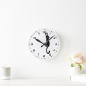 黒おもしろい猫がぶら下がった乗る ラウンド壁時計 (ホーム)