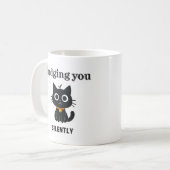 黒おもしろい猫「黙って判断する」皮肉 コーヒーマグカップ (正面左)
