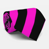 黒およびピンクのストライプのなタイ ネクタイ (ロール)
