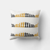 黒および金ゴールドの駒の装飾用クッション クッション (裏面)