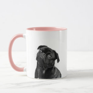 黒くかわいいパグのピンクのコンボのマグ マグカップ