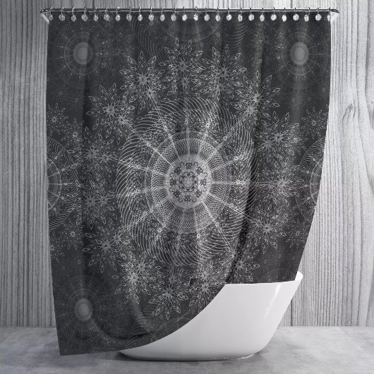 黒くなったきらめくフローラ・アート シャワーカーテン