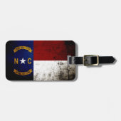 黒くグランジなノースカロライナの州の旗 ラゲッジタグ (正面横)
