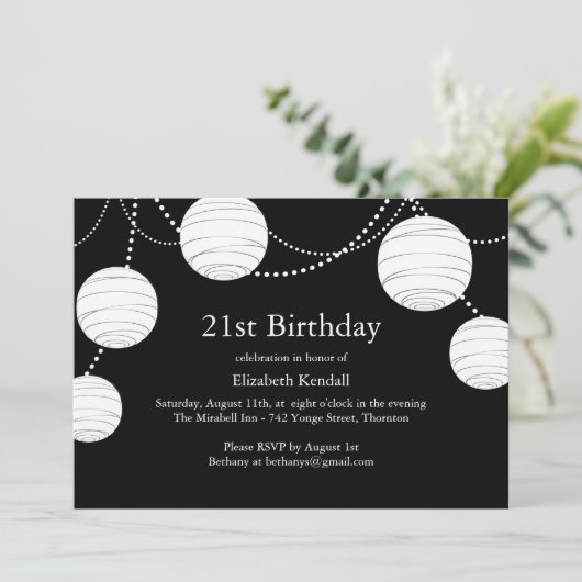 黒く及び白いパーティーのランタンの第21誕生日の招待 招待状 (スタンド正面)