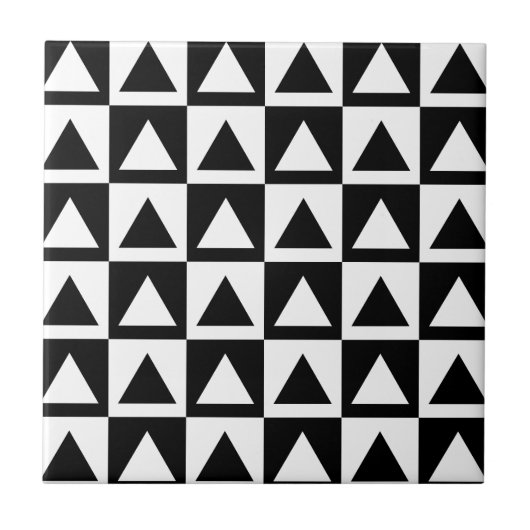 黒く及び白いレトロのGeometrics タイル (正面)