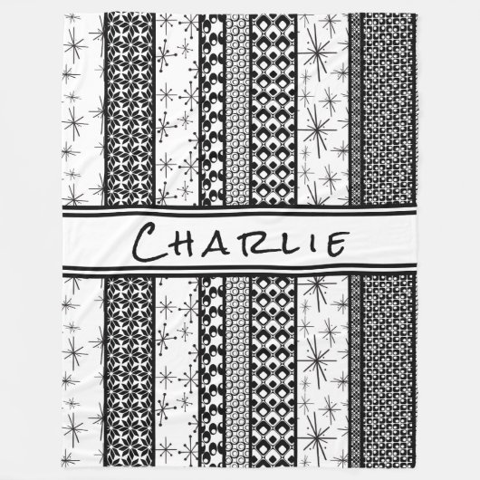 黒く及び白いレトロパターンは1つを縞で飾ります フリースブランケット (正面)