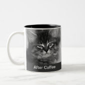 黒く及び白い子猫のコーヒー・マグ ツートーンマグカップ (左)