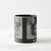 黒く及び白い子猫のコーヒー・マグ ツートーンマグカップ (中央)