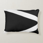 黒く及び白い枕 アクセントクッション (裏面)