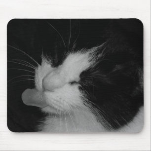 黒く及び白い猫 マウスパッド