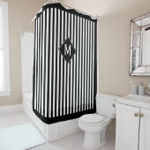 黒く及び白い縦ストライプ及びダイヤモンドのモノグラム シャワーカーテン (インサイチュ)