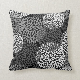 黒く及び白い花の枕-菊 クッション