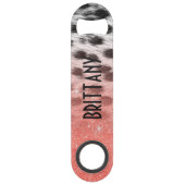 黒く及び白い雪のモノグラムの珊瑚のフェイクなグリッター スピード栓抜き (裏面)